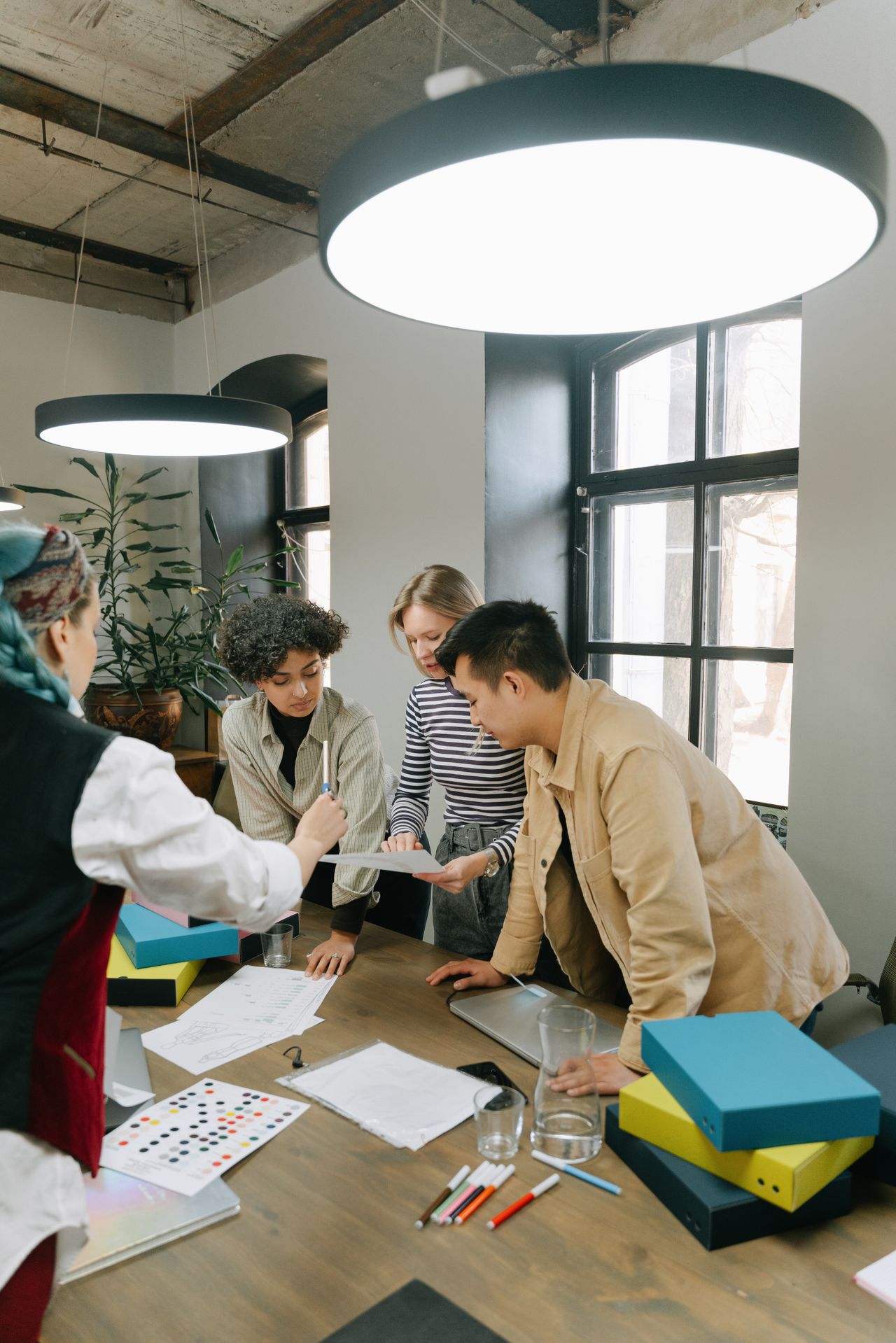 Étude de packaging en groupe dans une entreprise